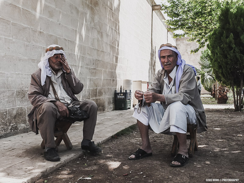 Homes àrabs asseguts a Sanliurfa
